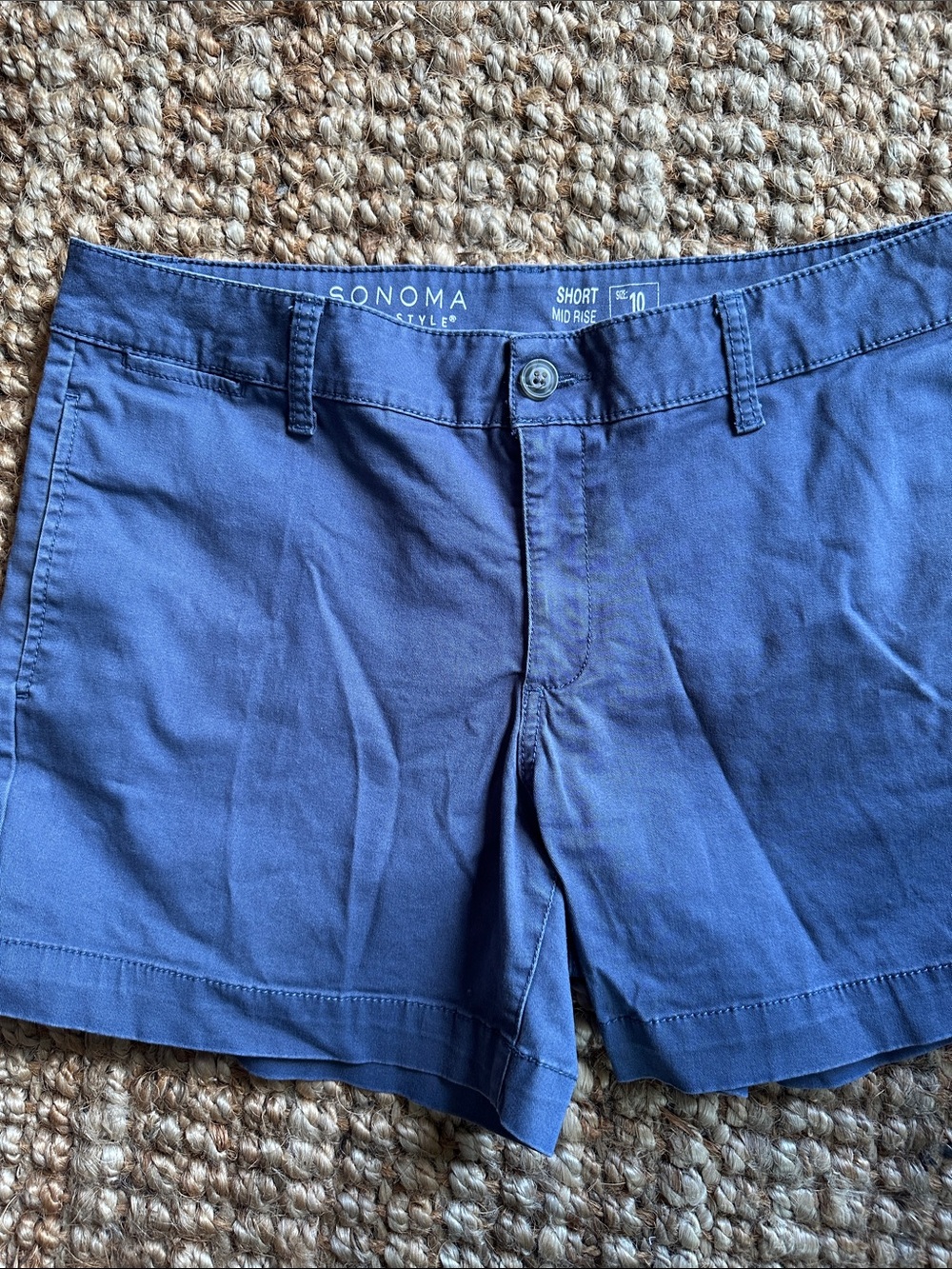 Sonoma women’s Navy Blue Flat Front Shorts Size 10
